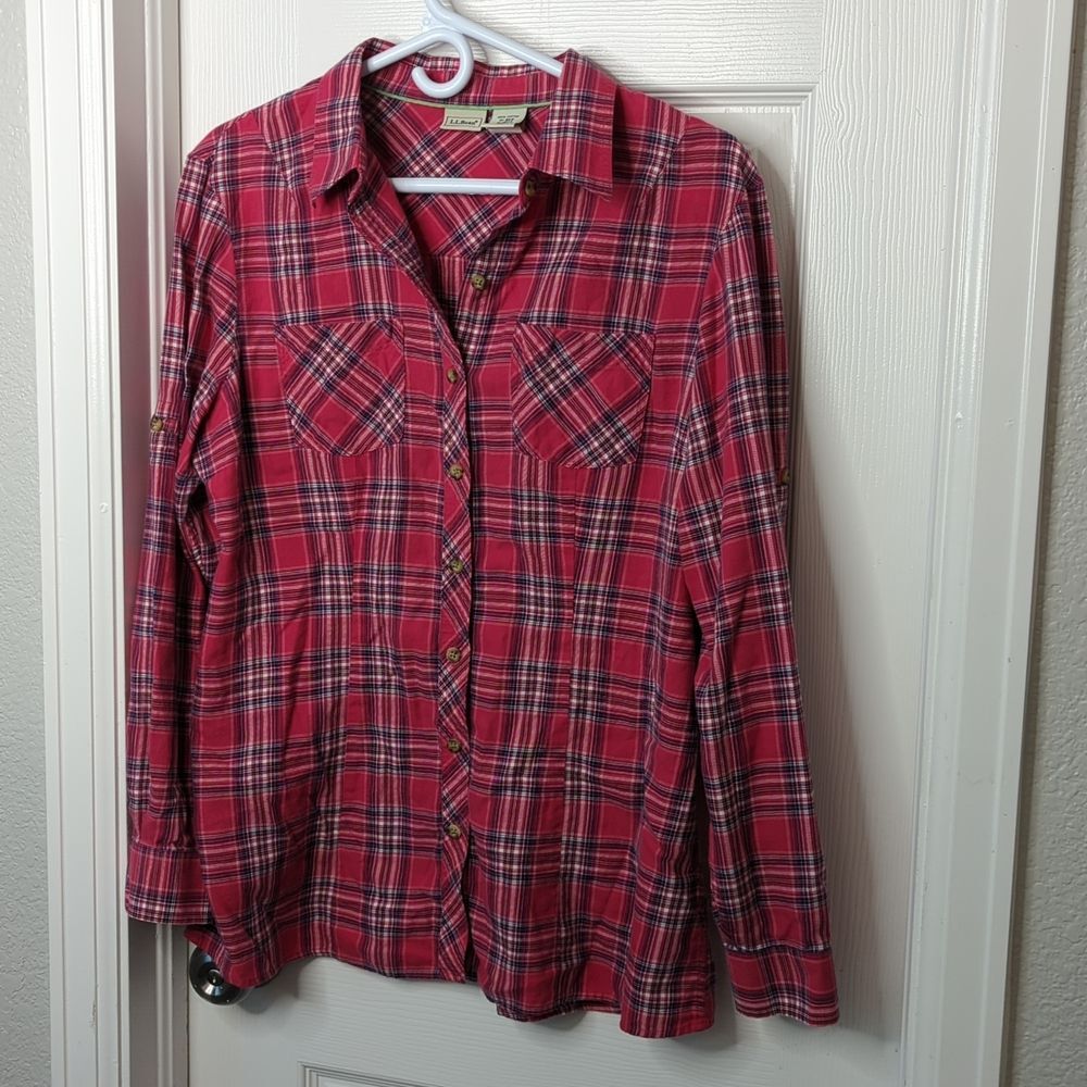 LL Bean 100% cotton plaid flannel button down shirt size M